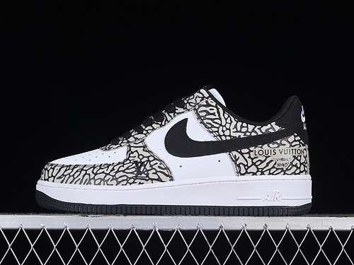 340BS9055703AIR FORCE 1 07 LOW WHITEGREYBLACKWOMAN3639MAN4045