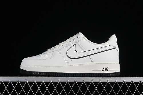 280DZ2799121AIR FORCE 1 07 LOW WHITEBLACKWOMAN3639MAN4045