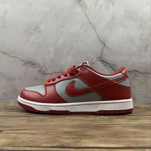 320DD1391002SB DUNK LOW SP UNLV 2021 MEDIUM GREYVARSITY REDWHITEWOMAN3639MAN4045