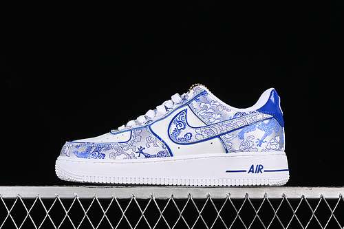 320CW2288201AIR FORCE 1 07 LOW DIY WHITEBLUEWOMAN3639MAN4045