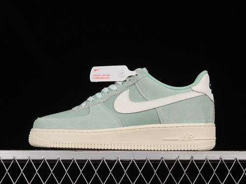 300DO9801300AIR FORCE 1 LOW 07 LV8 CERTIFIED FRESH ENAMEL GREENSAILENAMEL GREEN