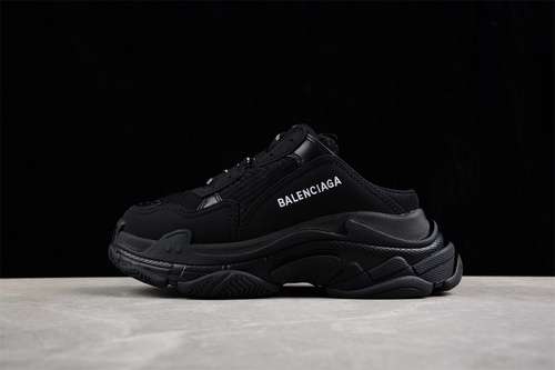 470W1F30102BALENCIAGA TRIPLE S SNEAKER WHITEBLACKWOMAN3539MAN4046