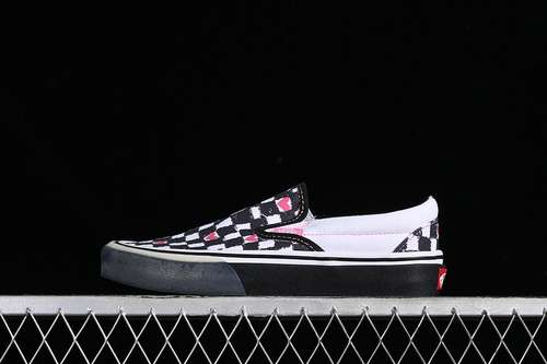 230VN000CT5BPAVANS SLIPON CLASSIC WHITEBLACKPINKWOMAN3539MAN4044