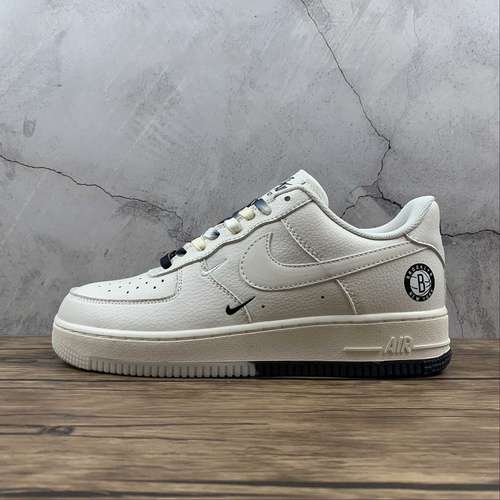 340CT1989107AIR FORCE 1 LOW 07 LV8 WHITEWHITEBLACKWOMAN3639MAN4045
