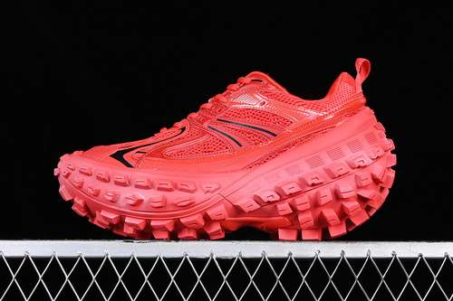 600W2RAA6010BALENCIAGA DEFENDER RUBBER PLATFORM SNEAKERS REDBLACKUNISEX3546