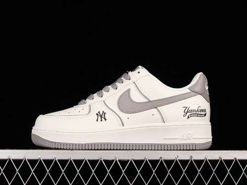 340BS8806544AIR FORCE 1 LOW 07 WHITELIGHT GREYBLACKWOMAN3639MAN4045