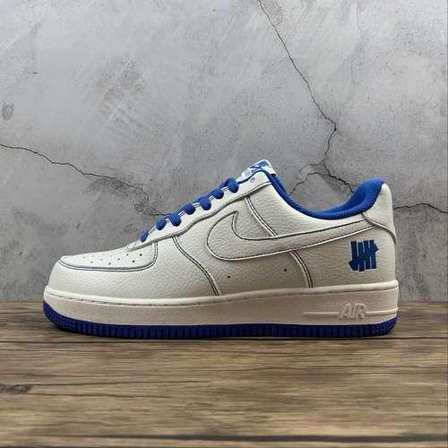 320UN1570680UNDEFEATED X AIR FORCE 1 LOW WHITEWHITEROYAL BLUEWOMAN3639MAN4045