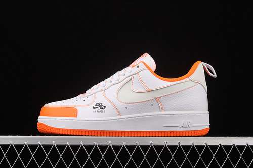 300CV3039103AIR FORCE 1 LOW LV8 UTILITY SHADOW GREYWHITEORANGEWOMAN3639MAN4045