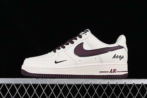 300CW2288111AIR FORCE 1 07 LOW WHITEREDWOMAN3639MAN4045