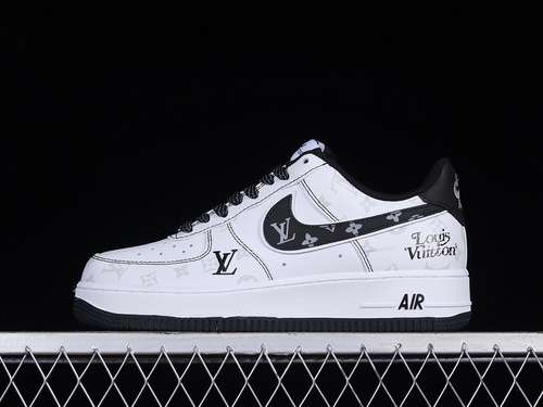 360BS8805602AIR FORCE 1 LOW 07 X LV WHITEBLACKWHITEWOMAN3639MAN4045