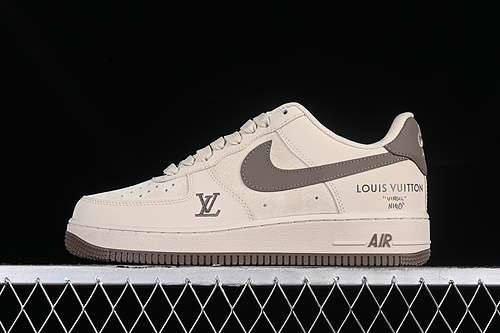340XB8228835AIR FORCE 1 07 LOW LV GREYBROWNWOMAN3639MAN4045