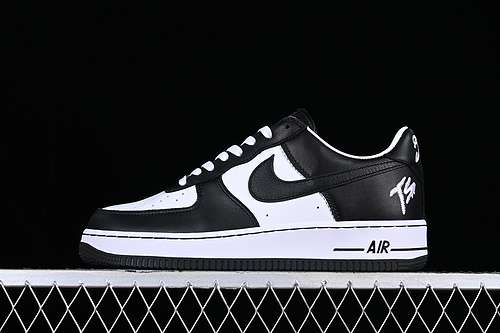 480FJ5756100TERROR SQUAD AIR FORCE 1 LOW WHITEBLACKWHITEWOMAN3639MAN4046