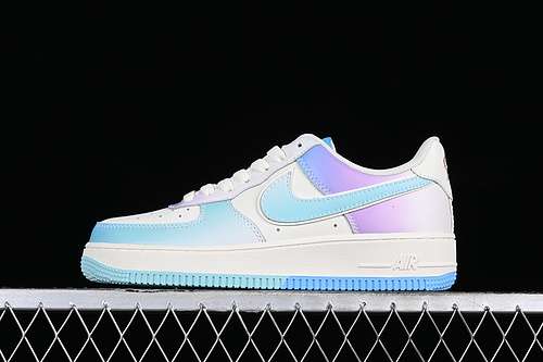 320DB3301333AIR FORCE 1 07 LOW WHITEBLUEPURPLEWOMAN3639MAN4045