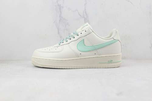 300LQ3151606AIR FORCE 1 LOW 07 WHITEWHITELIGHT GREENWOMAN3639MAN4045