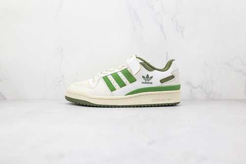 310FY8683FORUM 84 LOW CLOUD WHITEWILD PINECREW GREENWOMAN3639MAN4045