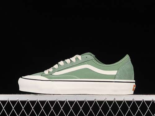 220VN0A4BX9Y7VSTYLE 136 VR3 WHITEGREENWOMAN3539MAN4044