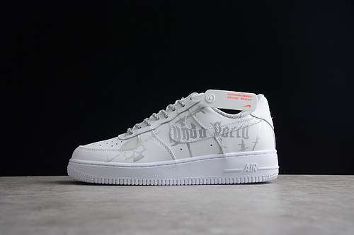 310CW2288111AIR FORCE 1 07 ESS WHITEREFLECTIVE GREYWHITEWOMAN3639MAN4045