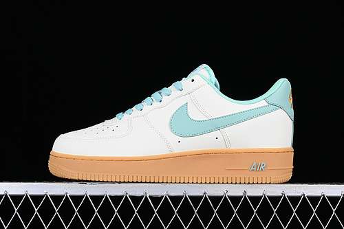 280XC2351055AIR FORCE 1 07 LOW WHITEBLUEBROWNWOMAN3639MAN4045