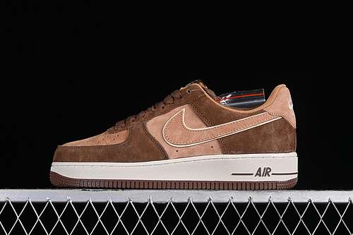 340XT7138106AIR FORCE 1 07 LOW GREYBROWNWOMAN3639MAN4045