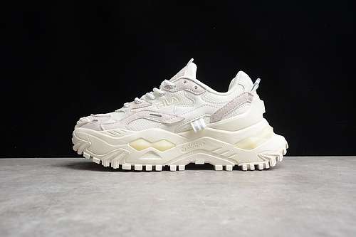 280T12W135211FMMFILA FUSION DADSHOES WHITEWHITELIGHT GREYWOMAN35540