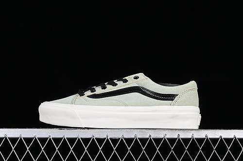 240VN0A4BVEBYYVANS STYLE 36 OG LX WHITEBLACKGREENWOMAN3539MAN4044