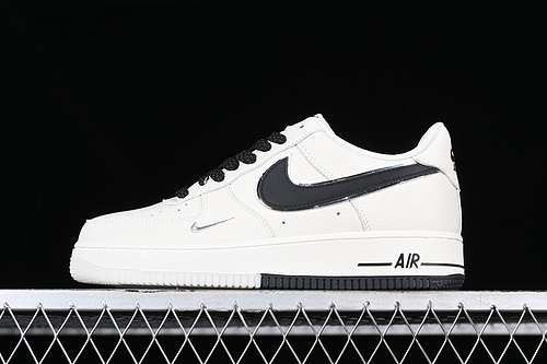 320JJ0253001AIR FORCE 1 07 LOW OFF WHITEBLACKWOMAN3639MAN4045