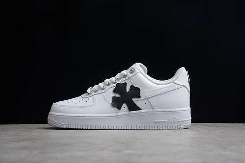 450315122111AIR FORCE 1 LOW 07 X REMAKE WHITEWHITEBLACKWOMAN3639MAN4045