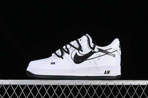 340ZH0316026AIR FORCE 1 07 LOW WHITEBLACKWOMAN3639MAN4045