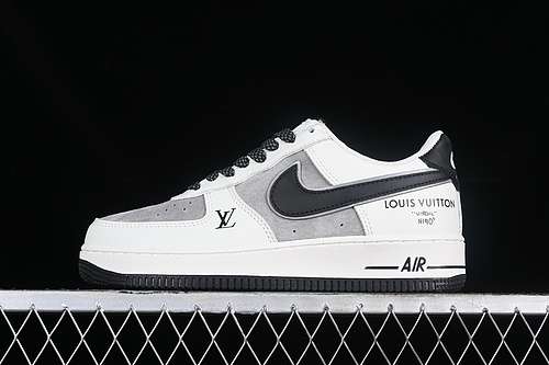 340AV0383251AIR FORCE 1 07 LOW GREYWHITEBLACKWOMAN3639MAN4045