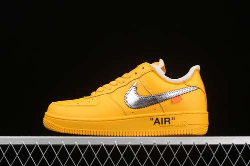 480DD1876700OW X AIR FORCE 1 LOW UNIVERSITY GOLDBLACKMETALLIC SILVERUNISEX3645