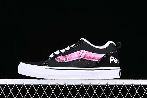 240VN0009QCB9PPEACHES X VANS KNUSKOOL BLACKPINKWHITEWOMAN3539MAN4044
