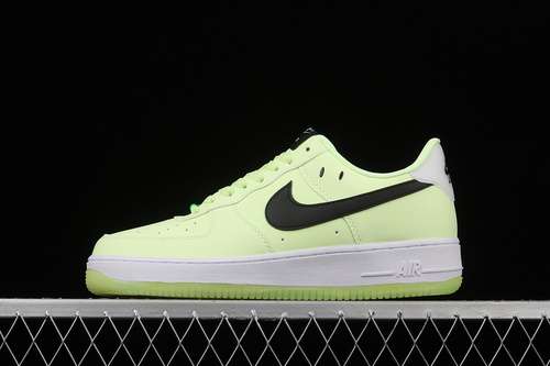 280CT3228701AIR FORCE 1 LOW 07 LX BARELY VOLTBLACKWHITEBLACKWOMAN3639MAN4045