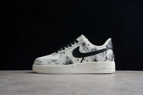 330BL1522089AIR FORCE 1 07 LOW BEIGEBLACKPAINTINGWOMAN3639MAN4045