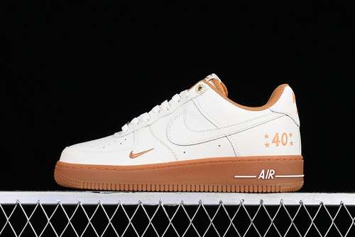 320BS9055742AIR FORCE 1 07 LOW WHITEBROWNWOMAN3639MAN4045