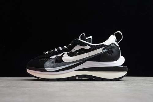 390CV1363001SACAI X LDV WAFFLE DARK GREYBLACKWHITEUNISEX3645