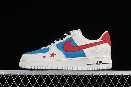 320DM0211002AIR FORCE 1 07 LOW WHITEREDBLUEBLACKWOMAN3639MAN4045
