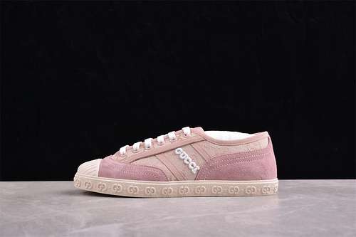 380GUCCI A LIGHT LUXURY PIECE FROM GUCCIx27S SPRING CATWALK PINKWHITEWOMAN3539MAN4045