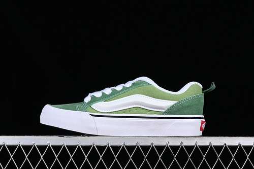 240VN0009QCGGNVANS CLASSICS KNU SKOOL 2023 WHITEGREENWOMAN3539MAN4044