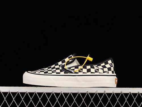 250VN0A4BX81KPSLIPON VR3 SF CHECKERBOARD BLACKMARSHMALLOWWOMAN3539MAN4044