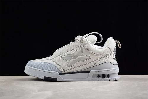630LV TRAINER WHITEGREYWOMAN3539MAN4046