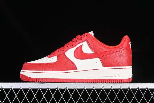 300CW2288111AIR FORCE 1 07 LOW WHITEREDWOMAN3639MAN4045