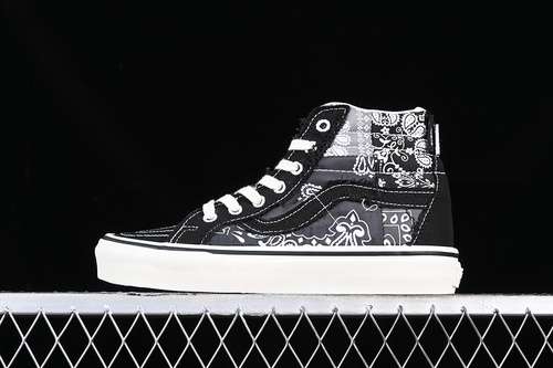 260VN000CDDBP6VAULT BY VANS X INVINCIBLE WHITEBLACKGREYWOMAN3539MAN4044