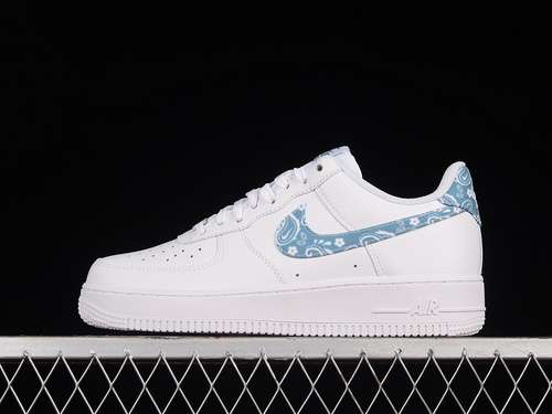 270DH4406100AIR FORCE 1 LOW ESSENTIALS BLUE PAISLEY WHITEWORN BLUEWHITEUNISEX3645