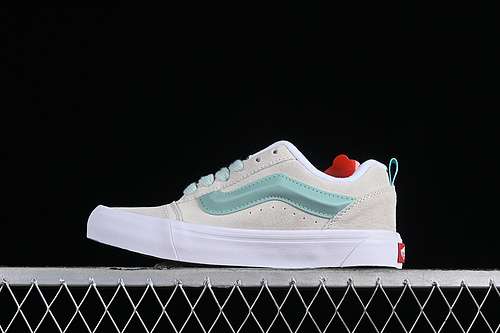 230VN0009QC6BTVANS CLASSICS KNU SKOOL OFF WHITEGREENGREYWOMAN3539MAN4044