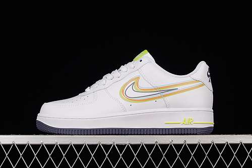 320BS8871901AIR FORCE 1 07 LOW WHITEFLUORESENT GREENORANGEWOMAN3639MAN4045