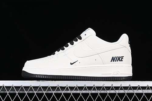 320TV2306257AIR FORCE 1 07 LOW OFF WHITEBLACKWOMAN3639MAN4045