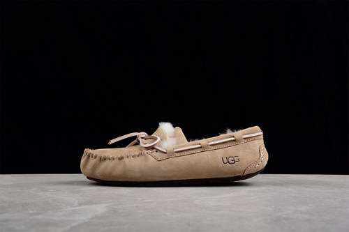 320UGG DAKOTA SLIPON LIGHT MAROONLIGHT MAROONWHITEWOMAN3540