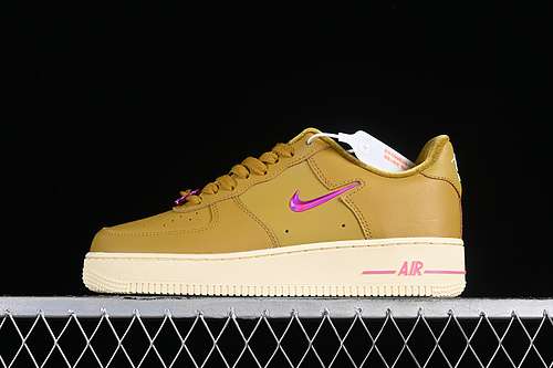 280FB8251700AIR FORCE 1 07 LOW GREYYELLOWWOMAN3639MAN4045