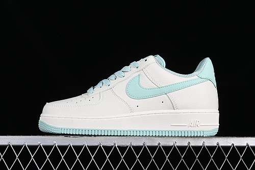 320TP0096266AIR FORCE 1 07 LOW WHITEBLUEWOMAN3639MAN4045