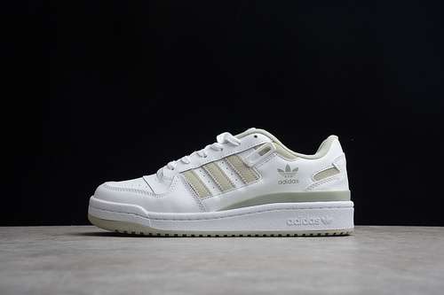 300GZ8958FORUM LOW SHOES CLOUD WHITEHALO GREENCLOUD WHITEWOMAN3639MAN4045